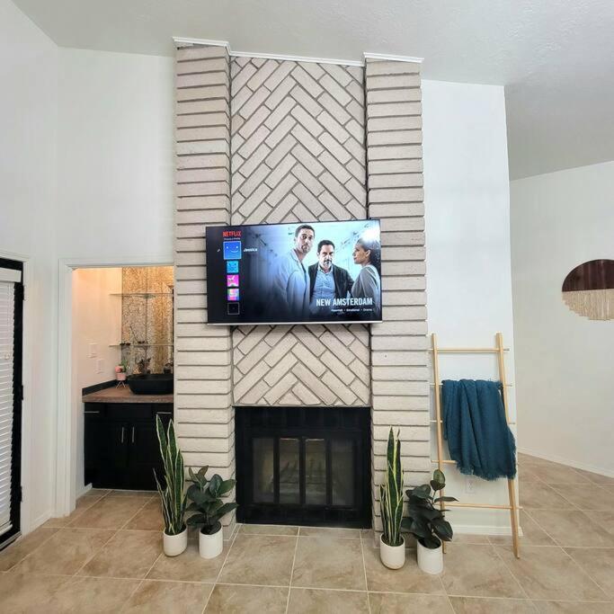 The Ritz Spa Sanctuary Hot Tub/Patio/Fam/Pet Las Cruces Bagian luar foto